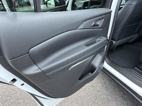 New 2026 Chevrolet Traverse LT FWD image 18