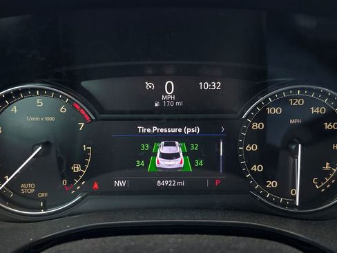 Used 2022 Cadillac XT5 Luxury FWD image 28