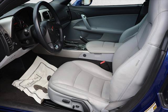 Used 2005 Chevrolet Corvette Convertible RWD image 11