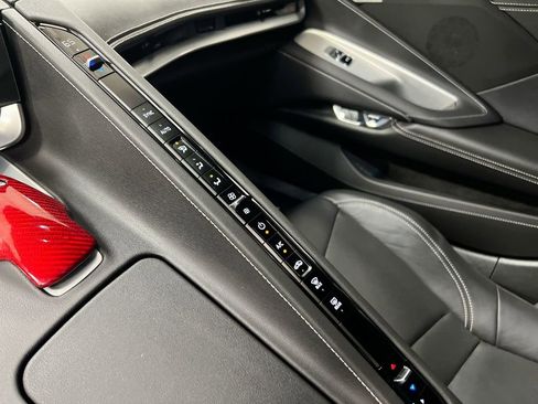 Used 2023 Chevrolet Corvette Stingray Convertible image 16