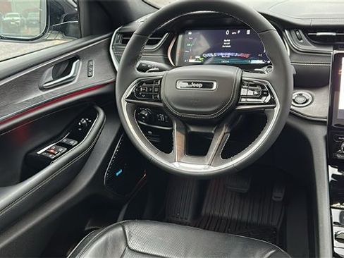 Used 2023 Jeep Grand Cherokee Overland image 26