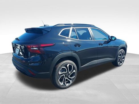 New 2026 Chevrolet Trax RS w/ Driver Confidence Package FWD image 5