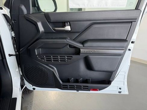 New 2025 Toyota Tacoma TRD Off-Road image 31