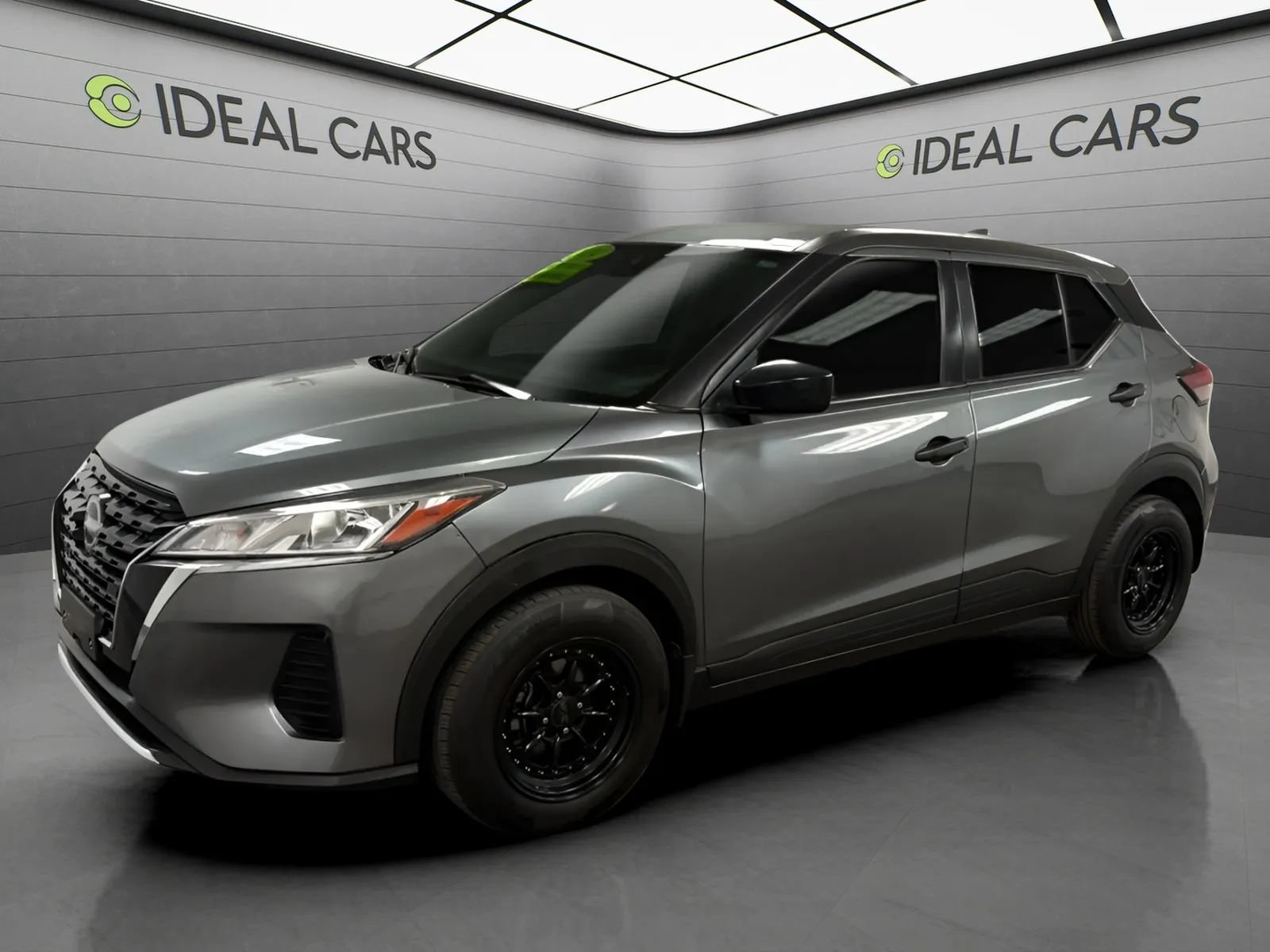 Used 2024 Nissan Kicks S FWD image 1