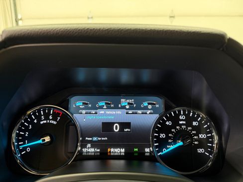 Used 2018 Ford Expedition Max Limited AWD/4WD image 23