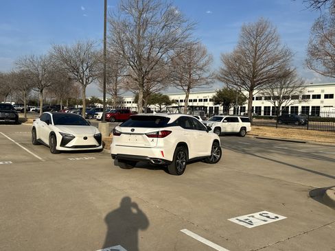 Used 2017 Lexus RX 350 FWD image 4