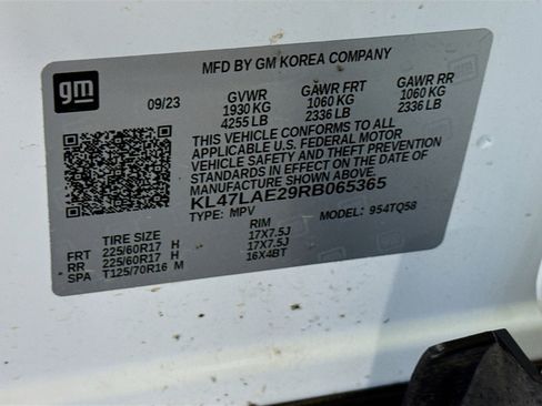 Used 2024 Buick Envista Preferred FWD image 40