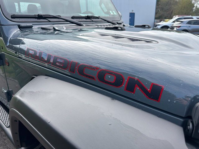 Used 2025 Jeep Gladiator Rubicon w/ Convenience Group AWD/4WD image 8
