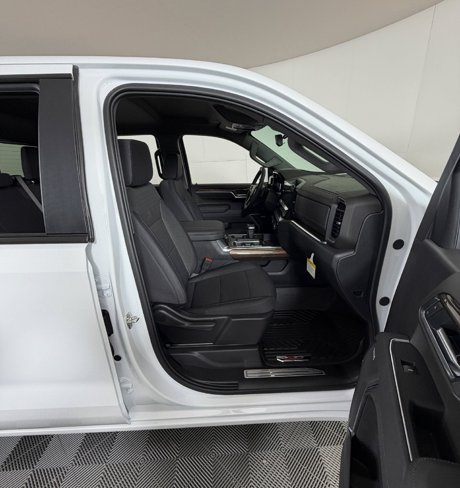 New 2026 Chevrolet Silverado 1500 RST AWD/4WD image 6
