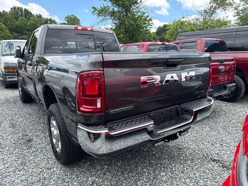 Used 2025 RAM 3500 Big Horn AWD/4WD image 4