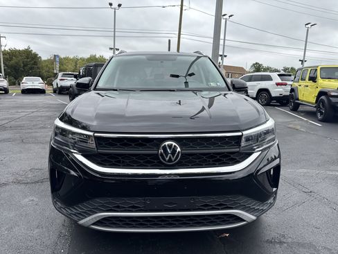 Used 2022 Volkswagen Taos SE image 10