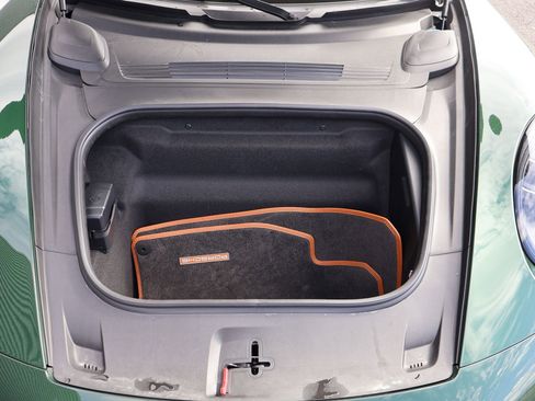 Certified 2026 Porsche 911 Carrera T image 27