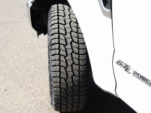 Used 2021 Ford F250 Lariat w/ Lariat Value Package image 44