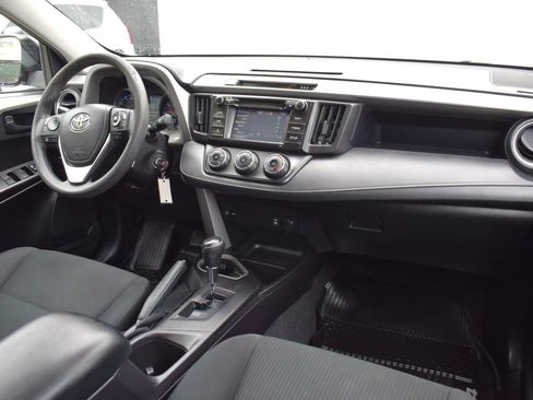 Used 2017 Toyota RAV4 LE w/ All Weather Liner Package AWD/4WD image 55