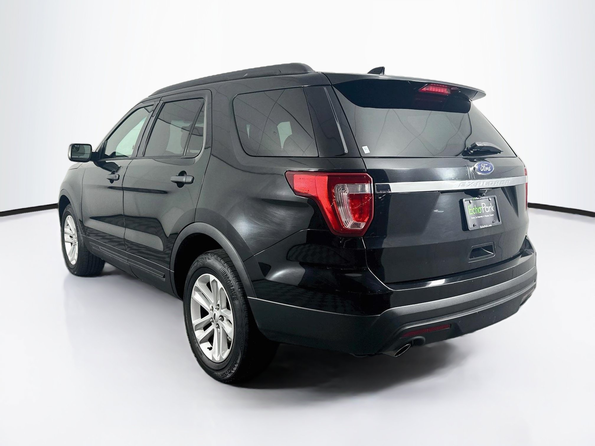 Used 2016 Ford Explorer FWD image 5