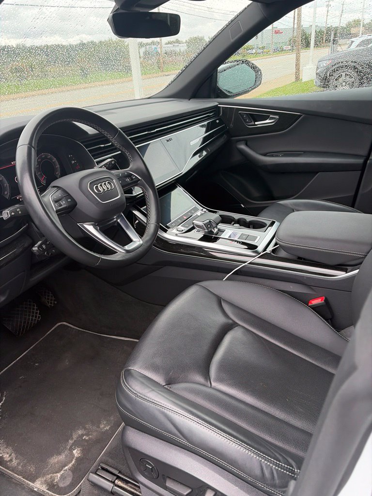 Used 2021 Audi Q8 Premium Plus w/ Premium Plus Package AWD/4WD image 2