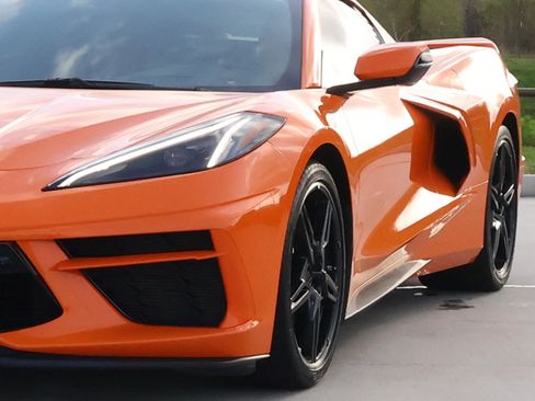 Used 2024 Chevrolet Corvette Stingray Preferred Cpe w/ Z51 Performance Package image 8