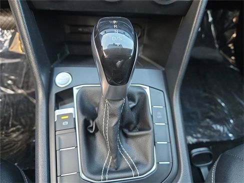 Used 2022 Volkswagen Taos SE image 20