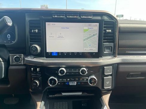 Used 2024 Ford F250 King Ranch w/ FX4 Off-Road Package AWD/4WD image 13