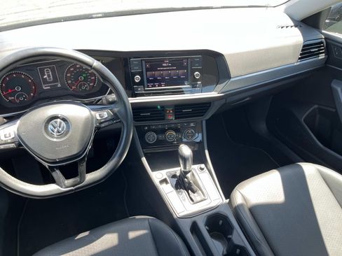 Used 2019 Volkswagen Jetta SE FWD image 14