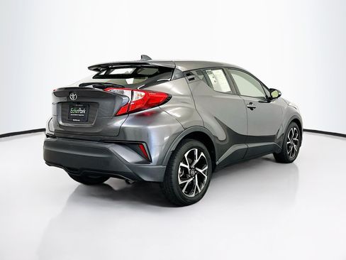 Used 2019 Toyota C-HR XLE FWD image 9