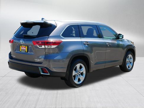 Used 2018 Toyota Highlander Limited AWD/4WD image 7