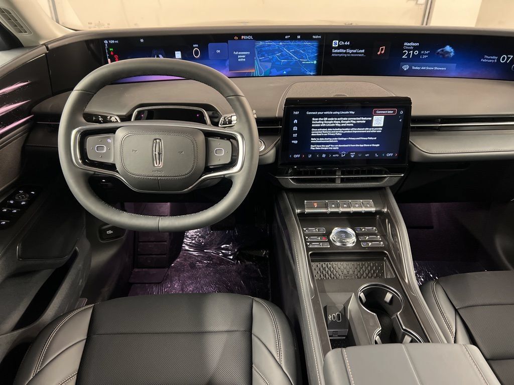Used 2026 Lincoln Nautilus Premier AWD/4WD image 8