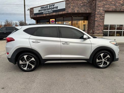 Used 2018 Hyundai Tucson Value image 16