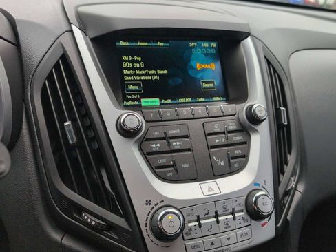 Used 2016 Chevrolet Equinox LT image 28