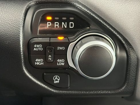 Used 2022 RAM 1500 Big Horn AWD/4WD image 19