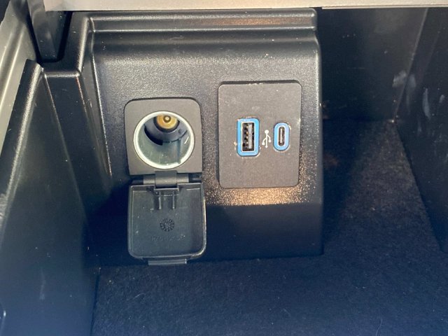 Used 2023 Ford Explorer ST w/ Equipment Group 401A AWD/4WD image 29