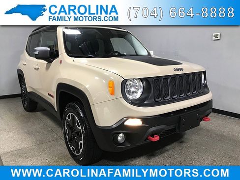 Used 2016 Jeep Renegade Trailhawk image 1