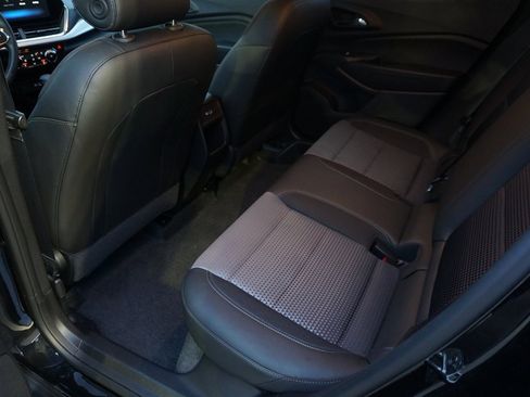 Certified 2024 Chevrolet Trax LT w/ LT Convenience Package image 25