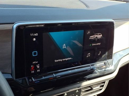 Used 2024 Volkswagen Atlas SE image 6