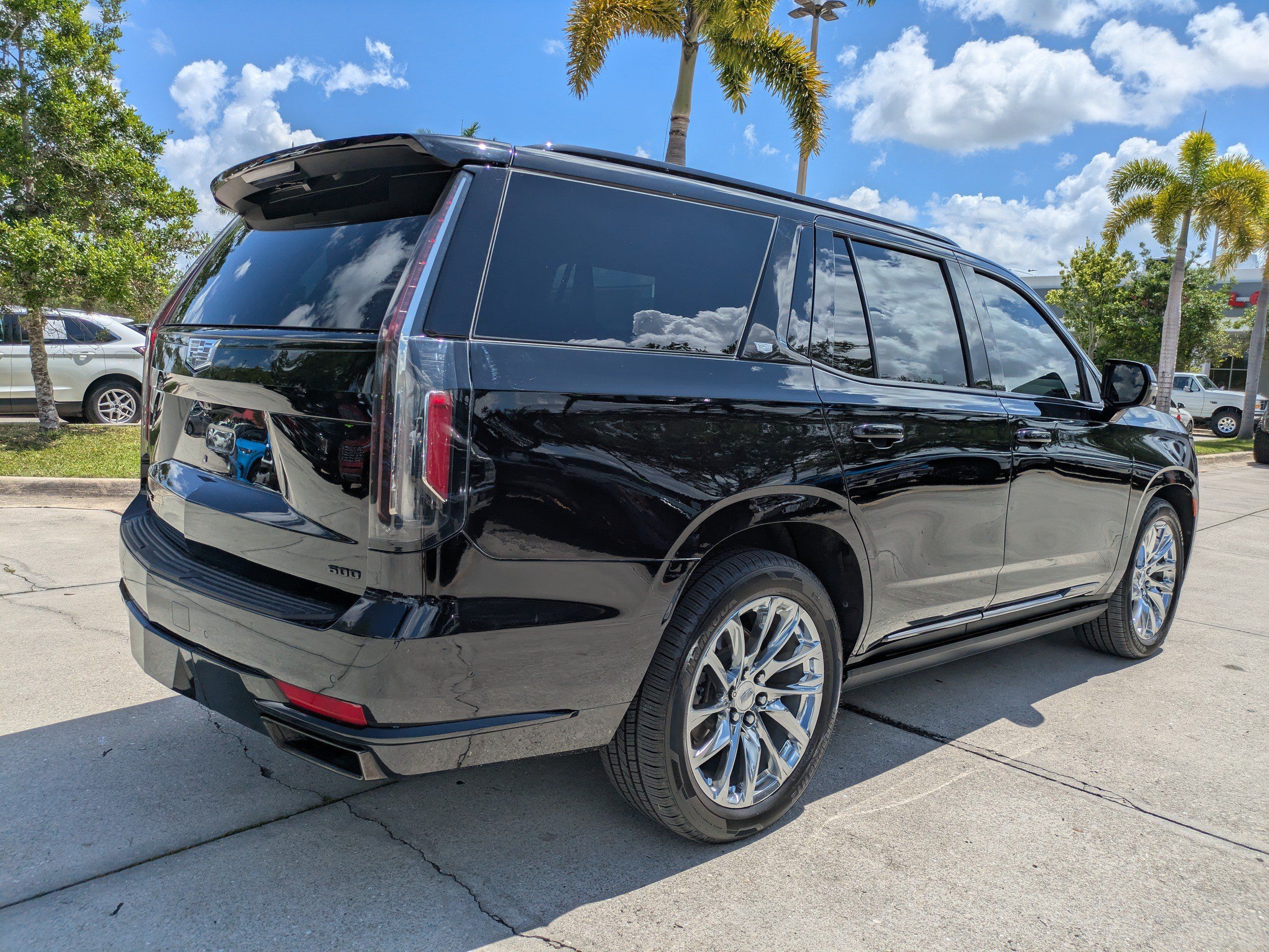 Used 2021 Cadillac Escalade Sport Platinum AWD/4WD image 4