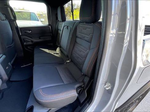 Certified 2022 Nissan Frontier Pro-X w/ Technology Package image 19