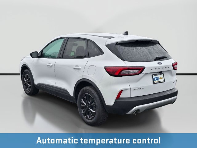 Used 2025 Ford Escape Active AWD/4WD image 3