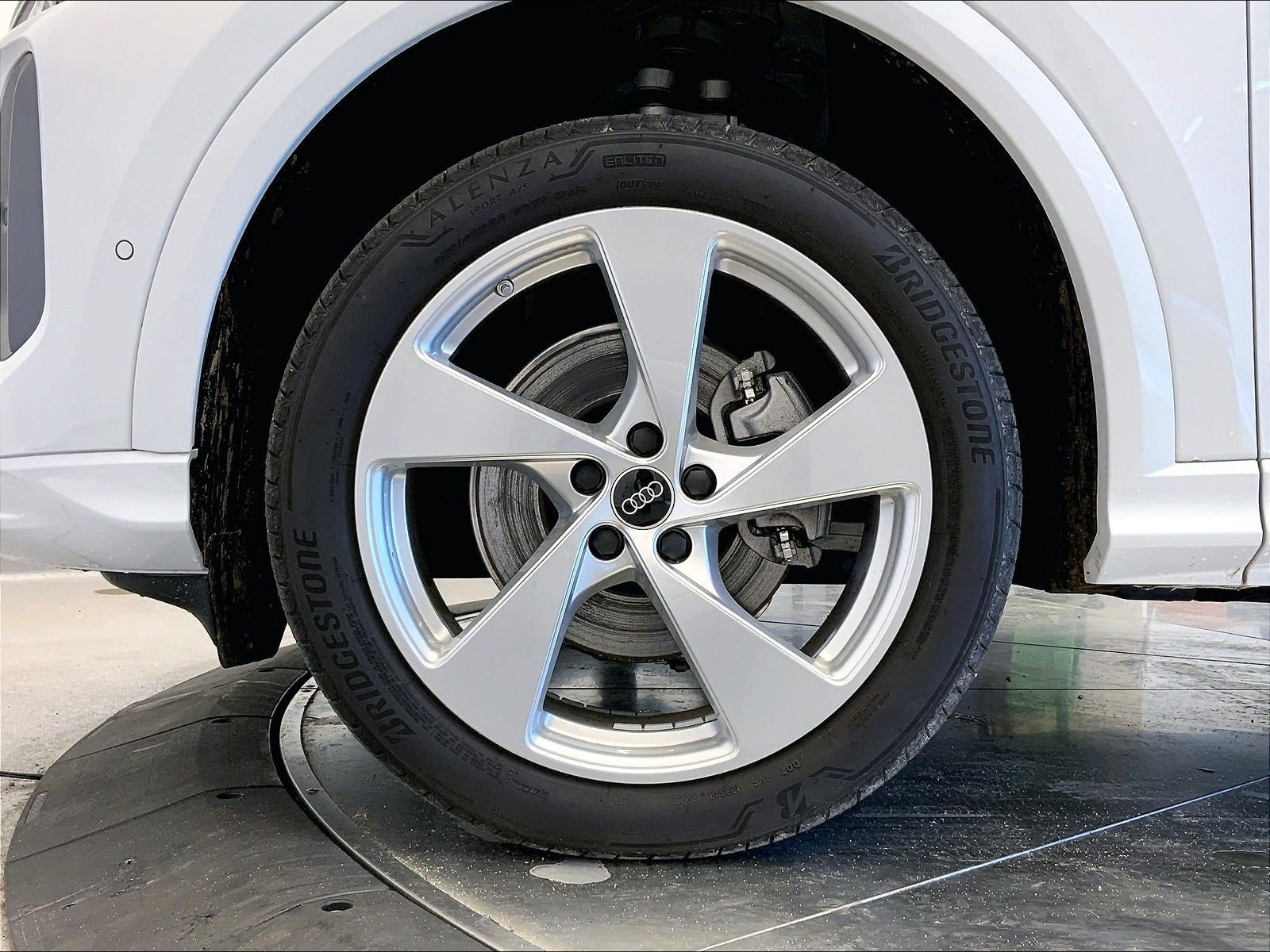 Certified 2025 Audi Q5 Premium Plus w/ Premium Plus AWD/4WD image 8
