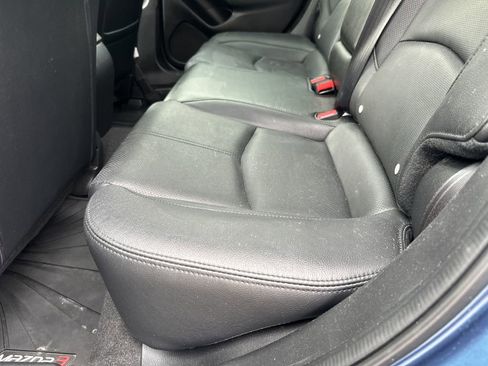 Used 2017 MAZDA MAZDA3 Grand Touring w/ Premium Equipment Package image 38