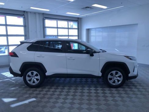 Certified 2025 Toyota RAV4 LE image 35