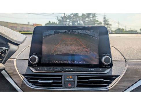 Used 2023 Nissan Altima 2.5 SV image 25