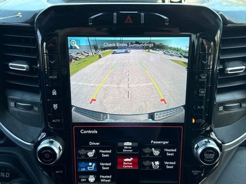 Used 2021 RAM 1500 Laramie w/ Sport Appearance Package AWD/4WD image 29