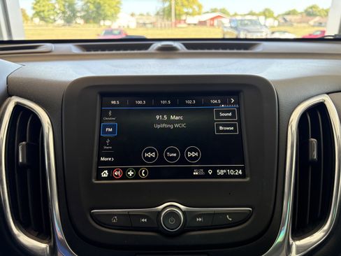 Used 2019 Chevrolet Equinox LT w/ Driver Convenience Package image 15