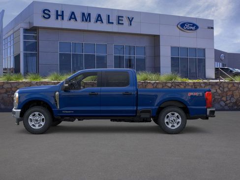 New 2026 Ford F250 XLT w/ FX4 Off-Road Package image 3