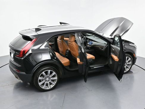 Certified 2022 Cadillac XT4 Premium Luxury w/ Enhanced Visibility Package AWD/4WD image 40