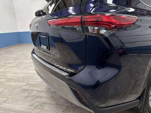 Used 2021 Toyota Highlander Platinum image 36