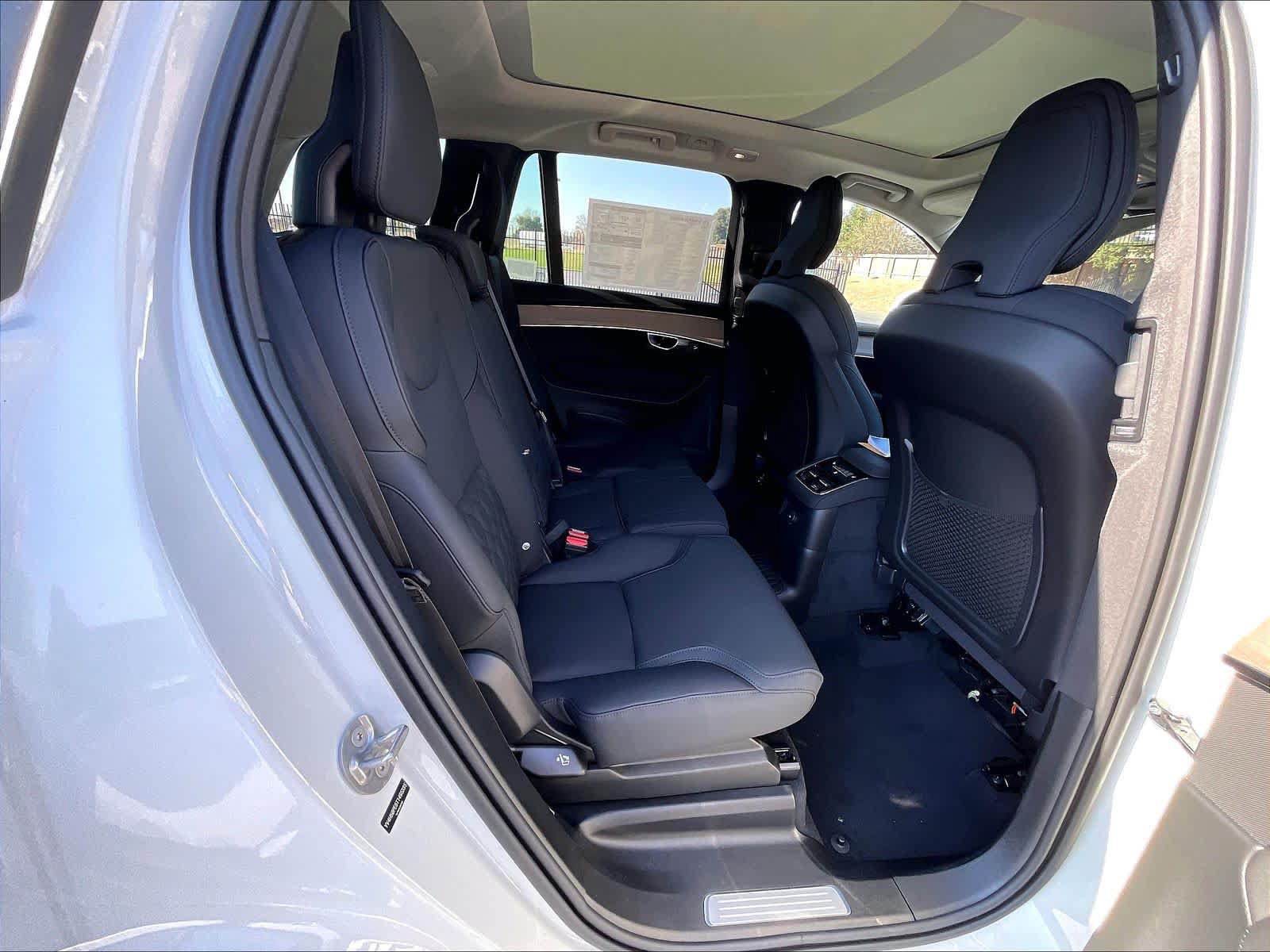 New 2026 Volvo XC90 T8 Plus w/ Protection Package AWD/4WD image 27