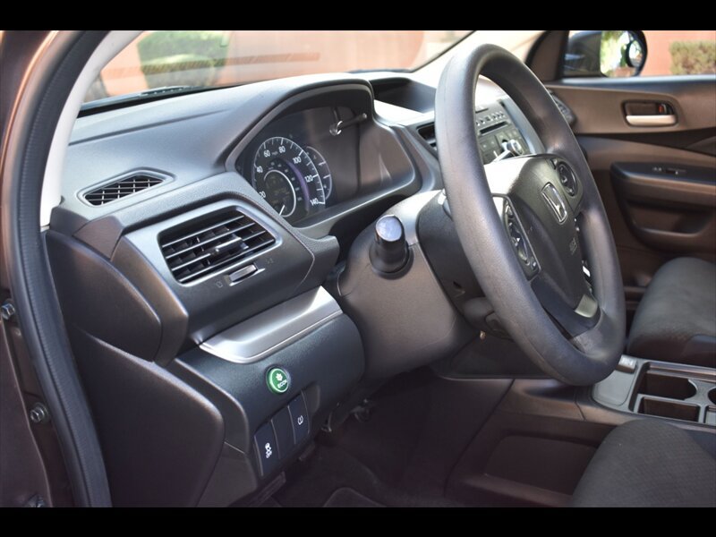 Used 2016 Honda CR-V SE image 14