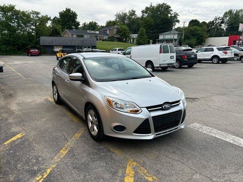 Used 2013 Ford Focus SE FWD image 3
