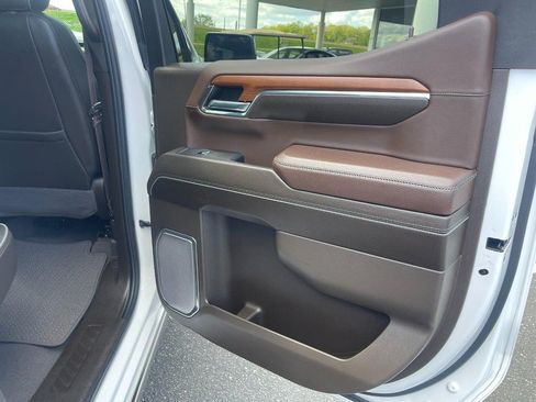Used 2023 GMC Sierra 1500 Denali AWD/4WD image 19
